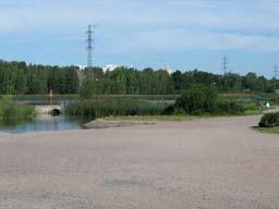 ALUEELLISET KUVAUKSET JA MUUTOSTARPEET Pikku Huopalahden puisto (s. 14 kartta, kohde 15) Kohteen kuvaus Pikku Huopalahden puisto on laaja ja melko yhtenäinen viheraluekokonaisuus.