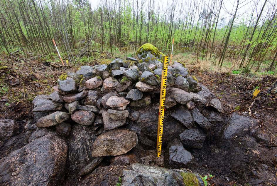 kaivausta. Ylhäältä lännestä.