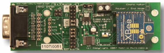3.5 ZigBee-kortti Työssä keskeinen ZigBee-yhteys toteutettiin kahdella ZigBee-kortilla (kuva 9), joista ensimmäinen toimi koordinaattorina ja toinen päätelaitteena.
