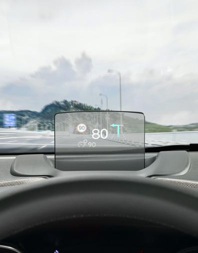 ACTIVE SAFETY BRAKE Aktiivisen hätäjarrutusjärjestelmän avulla vältetään törmääminen edellä ajavaan.