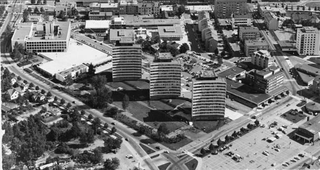 liikerakennuksella 60-luvun lopussa arkkitehti Hannu Kylliäisen suunnitelmien mukaan.