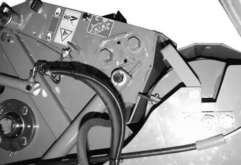 Pos: 4.78.7 /BA/Ei nstellungen/schneidwer k/schnittlänge ei nstellen/schnittl änge M esser Bil d @ 67\mod_302528326300_7.docx @ 6757 @ @ Pos: 4.78.9 /WH B/Warnhinweise - Allgemei ngültig/vorsicht - Verl etzungsg efahr am M esser i m Messer bal ken - Schutzhandschuhe tragen @ 55\mod_292496039379_7.