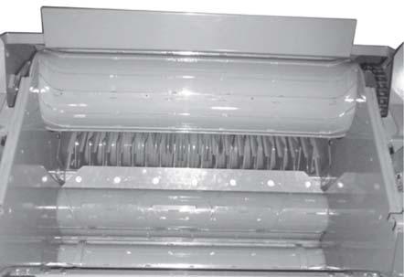 Pos: 79.7 /BA/Wartung/Rundballenpresse/Einstellung Abstreifschiene CF/CV @ 75\mod_309345335707_7.docx @ 66293 @ @ Pos: 79.