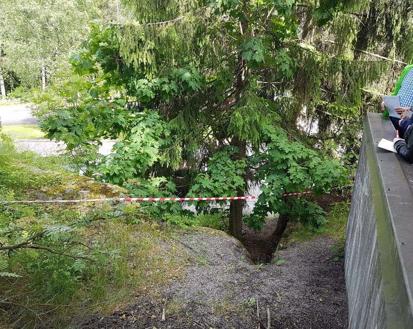 HELSINGIN KAUPUNKI 6 / 7 Uudisrakennus lähimpänä Paatsamatien Laajasuontien risteystä (talo 1) - Maastoon oli merkitty talon arvioitu paikka.