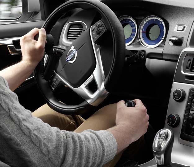 Menox-ajohallintalaitteet Menox-ajohallintalaitteella ohjataan käsikäyttöisesti auton hallintalaitteita. Menoxin avulla ajaminen on turvallista ja miellyttävää.