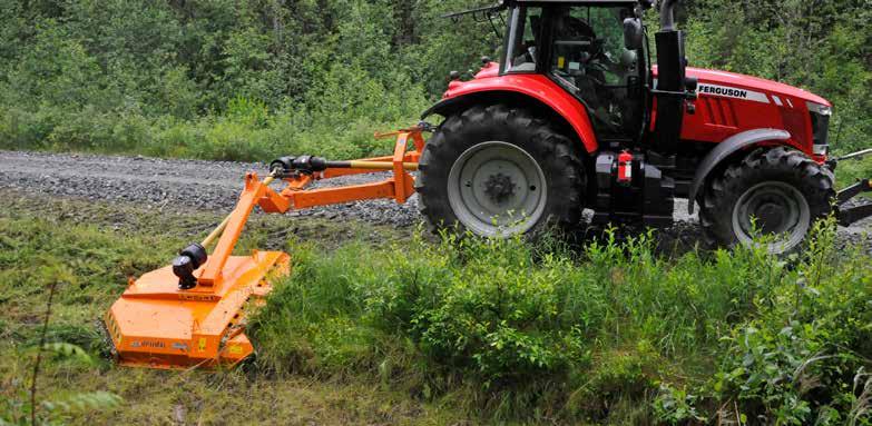 Integroidulla sivuttaissiirrolla varustettu puomi on teleskooppinen ja se on kytketty hydrauliikkajärjestelmään.