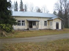 huvilan todennäköisesti ennen Suomen itsenäistymistä. Ernest Gustaf Thomé oli syntynyt 1843 ja kuoli 1921. Merikapteeni Thomé oli Pohjois Suomen luotsipiirin päällikkö.