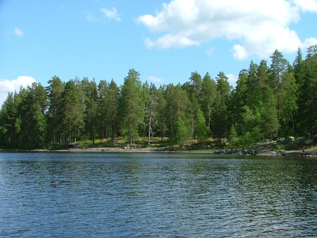 Pyhäjärven ja Niinikorven hoito- ja käyttösuunnitelma 2014