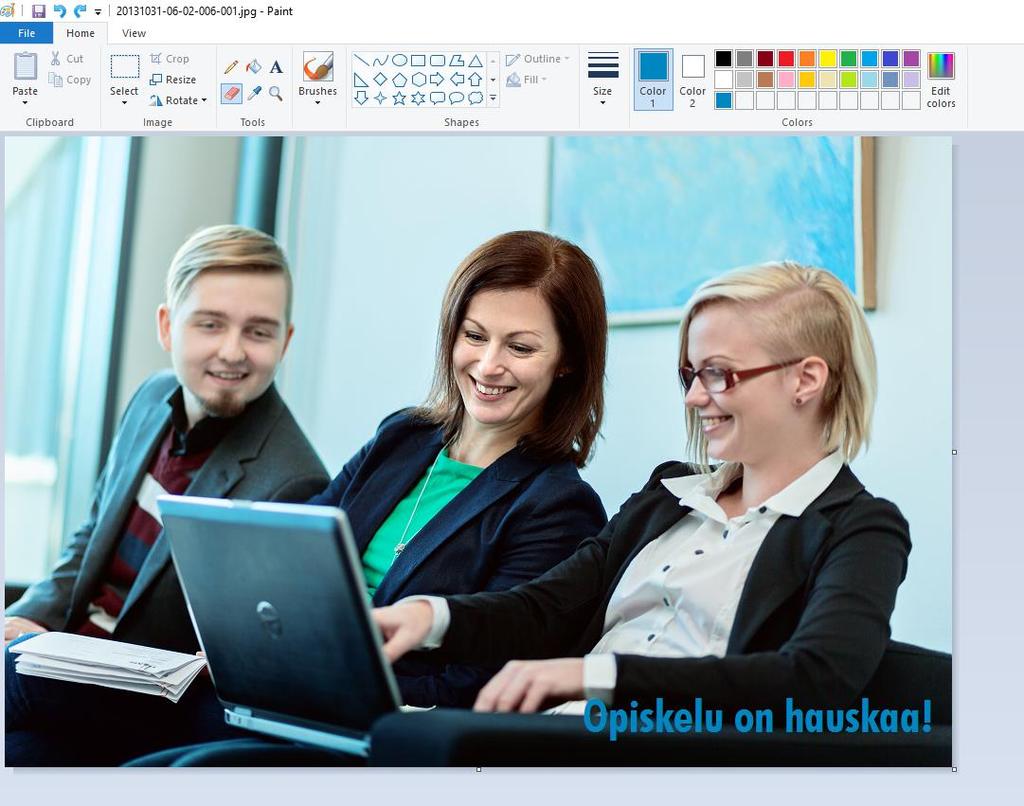 MS Paint, tekstin lisäys Tekstinlisäystyökalu on A työkalurivillä Seuraavaksi klikkaa tekstin aloituspaikkaa tai vedä tekstille