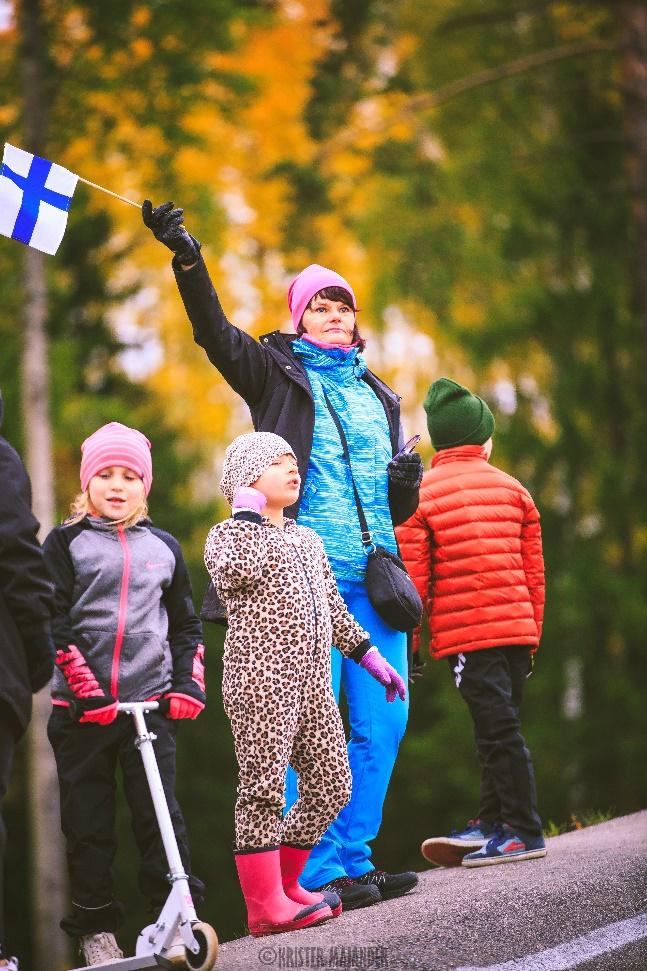 4. Monipuolinen ja rikas järjestötoiminta - Seurojen elinvoiman lisääminen Seurojen elinvoimaisuuden kehittäminen näkyy yhteisenä tekemisenä, koulutuksena, järjestelmäuudistuksena, olosuhdetyönä ja