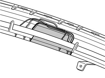 18 Autot Bodykit-sarjalla Kiinnitä teippi spoilerin ulkopuolelle, keskelle sisäpuolella olevia merkintöjä.