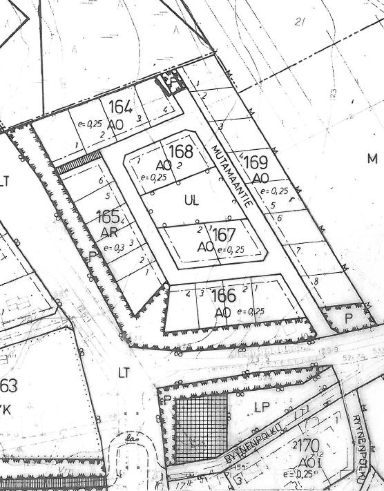 Mutamaantie 40 Pinta-ala: 779 m² 195 k-m² Kortteli / tontti: