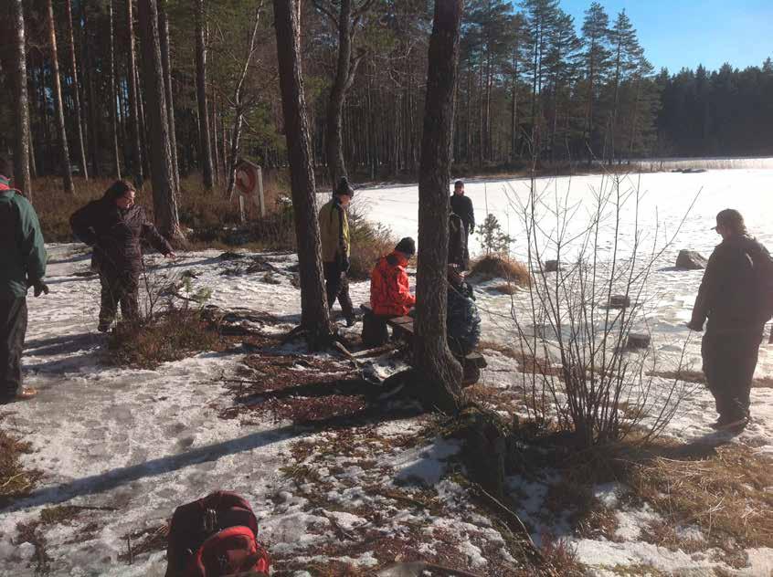 Luonto läsnä nuorten kehitysvammaisten palveluasumisessa Lindabellassa 69 Luonto tarjoaa monipuolisia aistikokemuksia, lisää luovuutta ja eheyttää kokonaisvaltaisesti.