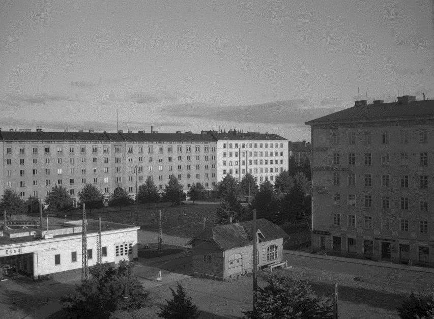 35 Näkymä Heinätorin yli Pyynikintorille, 1952.