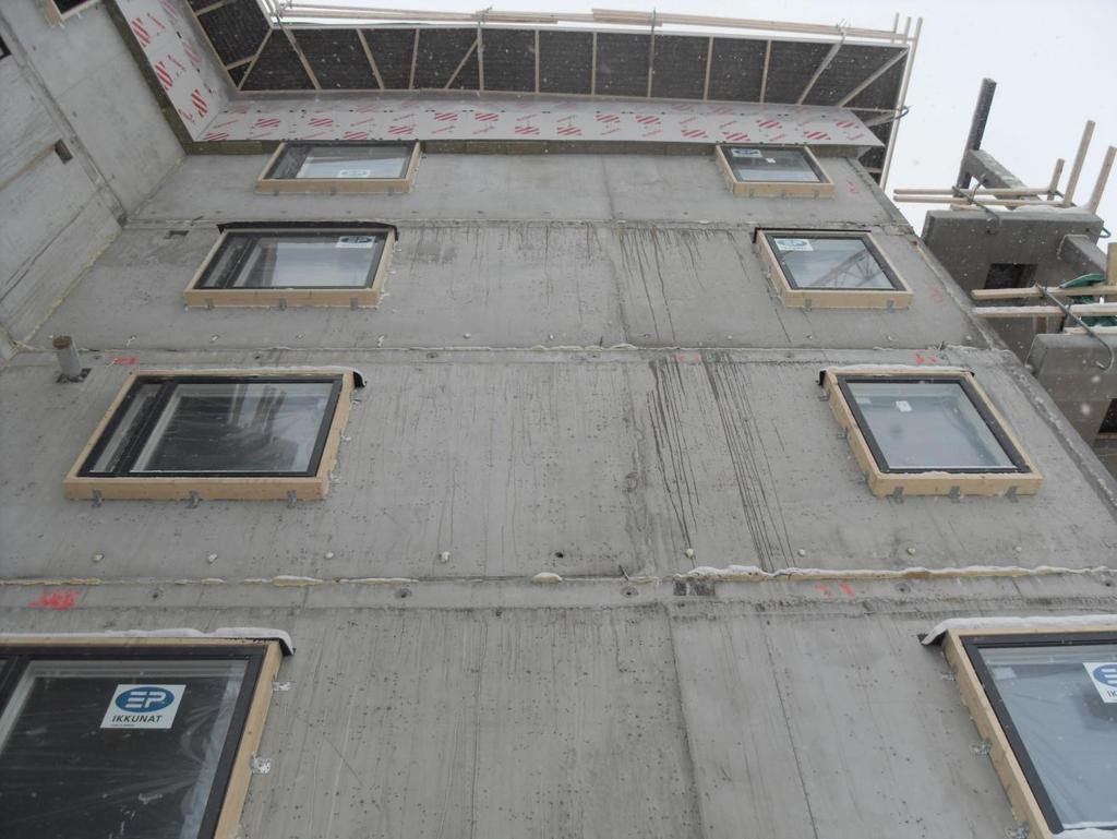 Kuva 11. Itsetiivistyvää betonia käytetään paikallisesti ulkoseinien valuissa.