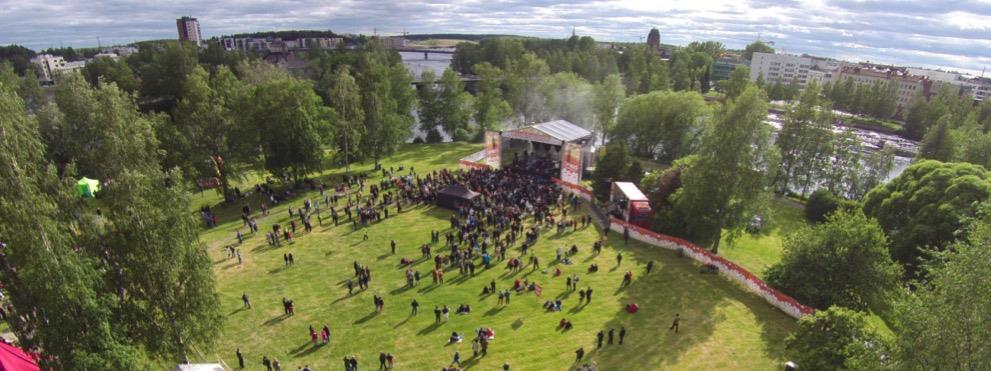 lomaosakemaista rakentamista, tapahtumamatkailua ja kylpylämaailmaa. Joensuun kaupunki vastaa yleisten alueiden ja liikenneväylien suunnittelusta ja toteutuksesta.