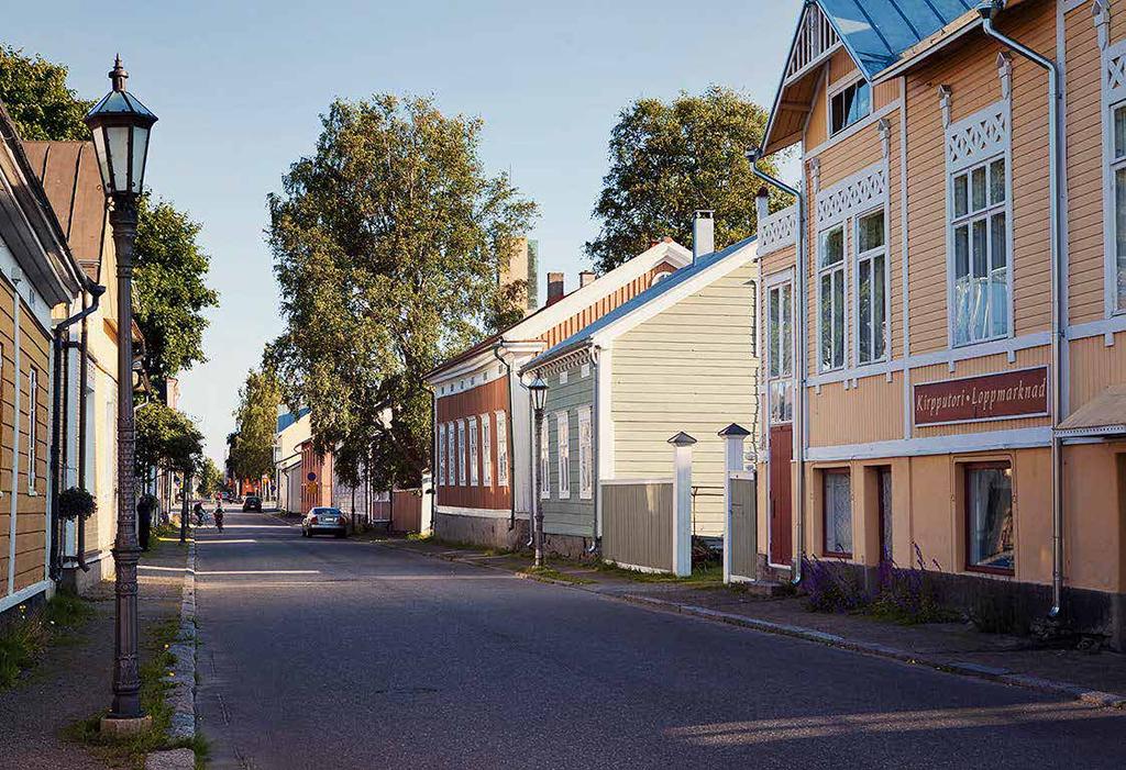 2015 Keski-Pohjanmaan maakuntakeskus KOKKOLA sijaitsee keskellä Suomea, Pohjanlahden rannalla ja on Keski-Pohjanmaan maakunnan taloudellinen, hallinnollinen ja sivistyksellinen keskus.