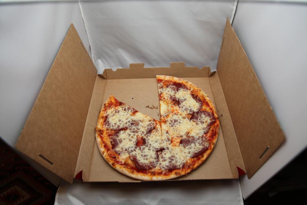 NUORTEN TOIMINTAA JA TAPAHTUMIA Pizza li-ilta nuorille! ja pe Aika: Keskiviikkoisin 2.9, 7.10, 4.11, 2.