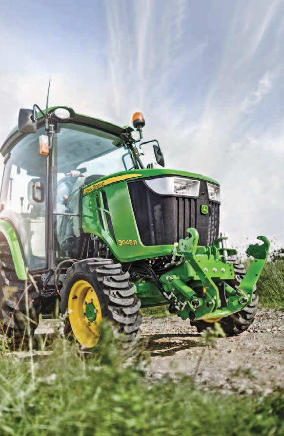 Miten olisi isompi kiinteistötraktori? Hienojen ja tehokkaiden ammattikäyttöön tarkoitettujen ajettavien ruohonleikkureiden ohella John Deere valmistaa myös hyvin uudenaikaisia kiinteistötraktoreita.