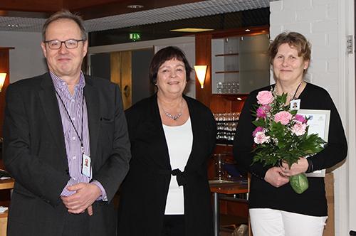 6 2.2 Espoon kaupunki/ Kauklahden elä ja asu seniorikeskus Nojatuolimatka maailmalle, valittiin kolmanneksi parhaimmaksi käytänteeksi ja sai kunniamaininnan Kuvassa: Espoon vanhusten palvelujen