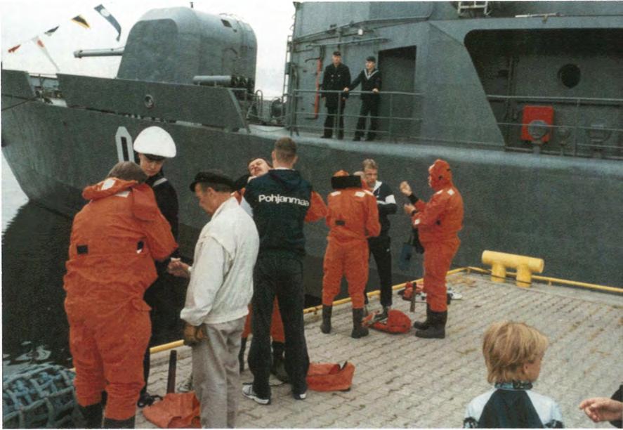 Killan jäsenet ovat tutustuneet myös Pansion ja Upinniemen laivastoasemiin sekä Merisotakouluun.
