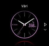 2. Selaa eri kellotauluja pyyhkäisemällä ylös- tai alaspäin ja napauta kellotaulua, jota haluat käyttää. 3.