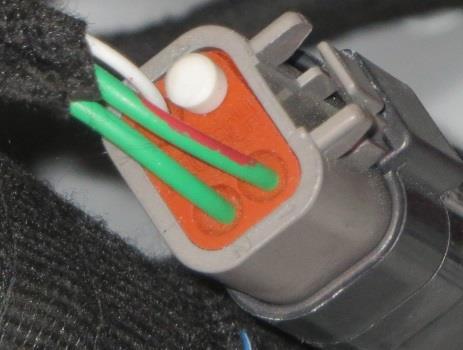 Sirpaloitumisen estämiseksi ne suositellaan teipattavan. Vain kirkas, väritön teippi on sallittu.