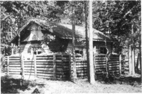 Tykit olivat vuoden päättyessä tilapäisasemassa Äänislinnan eteläpuolella Uusiselässä (Lke 6 > Lke 11, luutn.