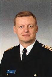 Esikunnan henkilöstöosaston osastopäällikön tehtävään 1.9.2005 alkaen.