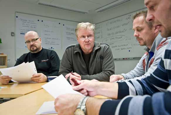 Järjestämisopinnot - järjestämisellä työpaikat kuntoon JÄRJESTÄJÄKURSSIT JÄRJESTÄMINEN ON PALUUTA AMMATTILIITON TOIMINNAN JUURILLE, jäsenistön yhteistoiminnan ja yhteisvoiman löytämistä ja sen