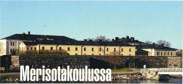 Tykkilinja ja Laivalinja majoittuivat parakkeihinsa Torjunta- ja Viestilinjojen majoittuessa huvilamaiseen vanhaan kasarmiin. Samassa r a k e n n u k s e s s a olivat myös keittiö ja ruokala.