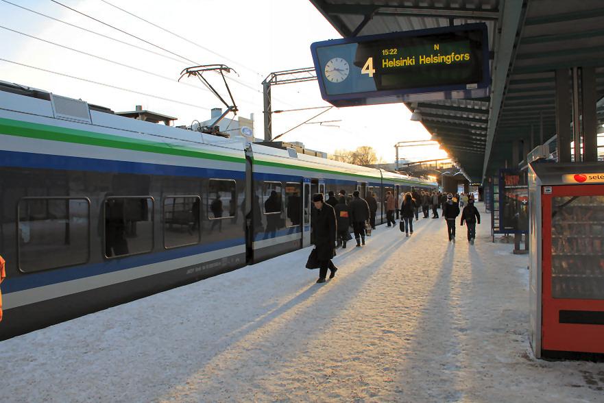 10.01.2017 30/53 5.1.3 Sm5 Pääkaupunkiseudun Junakalusto Oy on hankkinut erityisesti Kehäradan liikennettä varten Sm5-tyypin junia (kuva 12).