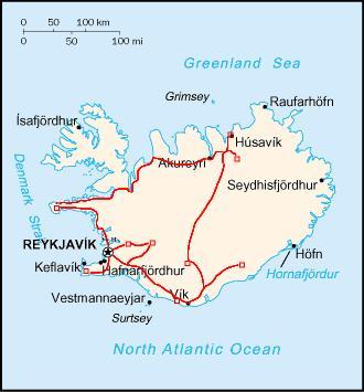3. MATKAKERTOMUS Ensimmäisenä viikonloppuna kiersimme turistien suosiman Golden Circlen sekä Reykjanesin niemen geologisia kohteita. Oppaamme Ph.