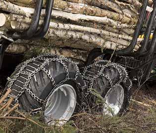 Se tarjoaa puunkorjuuseen ja kuljetukseen markkinoiden laajimman traktorin kanssa käytettävän metsäperävaunuvalikoiman.