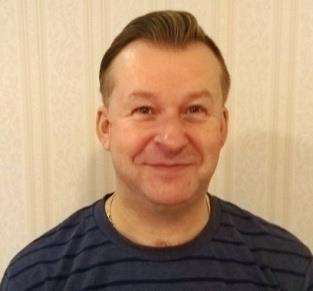 Kuka on sinun mielestäsi nro 1 jääkiekkoilija / lempijoukkueesi? 5. Harrastukset 6. Terveiset 1.