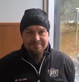 Motocross, jääkiekko, ei muuta elämää 6. Pelionnea! 1.Esa Ahtiainen, #71(vuosimalli), huoltaja 2.