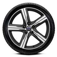 SUV 31664174* Zephyrus 18" 235/50/R18 Nokian, Hakkapeliitta 8 31664175* Zephyrus 18 235/50/R18 Nokian, Hakkapeliitta R2 C/F/72 db