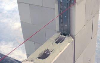 Mahdolliset linjavirheet ohutsaumamuurattavassa seinärakenteessa oikaistaan tarvittaessa paksummalla laastisaumalla.
