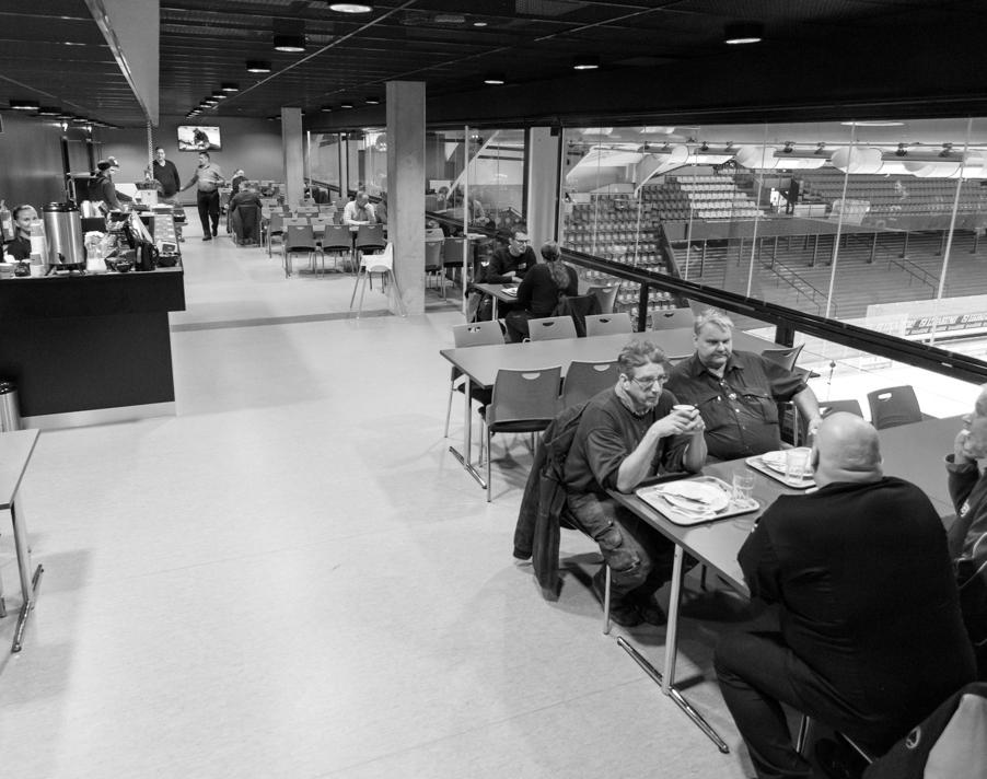 19/26 ravintolapalvelut Suosittuna lounasravintolana arkisin toimiva Ravintola Patasydän muuttuu otteluiltoina ja muissa Areenan tapahtumissa tyylikkääksi illallisravintolaksi.