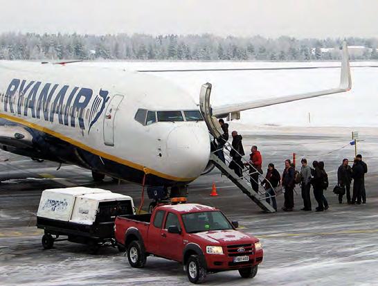 Matkustajamäärät rajanylityspaikoin v. 2008 2013 29 Kaakkois-Suomen rajanylityspaikoilla raja ylitettiin vuonna 2013 yli kymmenen miljoonaa kertaa.