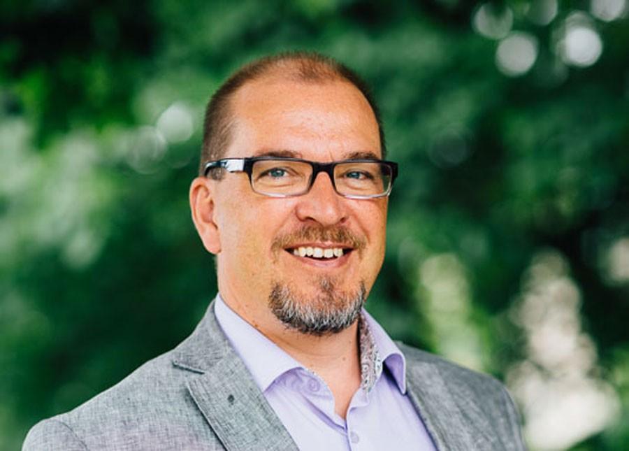 Hallituksen toimintakertomus Verkkoalueemme sähkönkulutukseen vaikutti aiempaa kahta vuotta kylmemmät talvikuu-kaudet, joiden vaikutuksesta alueemme siirretty energiamäärä nousi pitkästä aikaa.