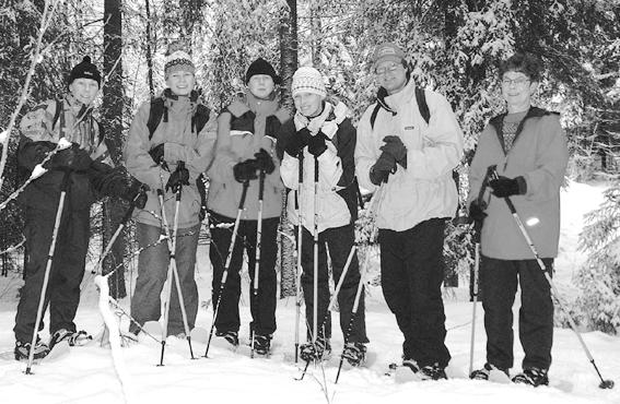 Keski-Suomen Liikunta ry palveluksessanne: Petri Lehtoranta, aluejohtaja puh. (014) 339 2112, 050-5333 858 petri.lehtoranta@keski-suomenliikunta.fi Laura Luopajärvi, kenttäpäällikkö (18.3.alk.) puh.