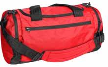 kannen sisäpuolella Sisällä useita lokeroita Kannen sisäpuolella pieni tasku 450D polyester 22x10x23 cm Hinta: 14 Shoulderbag 158701 Vahvistettu ja pehmustettu pohja Käännetyt vetoketjut Isot