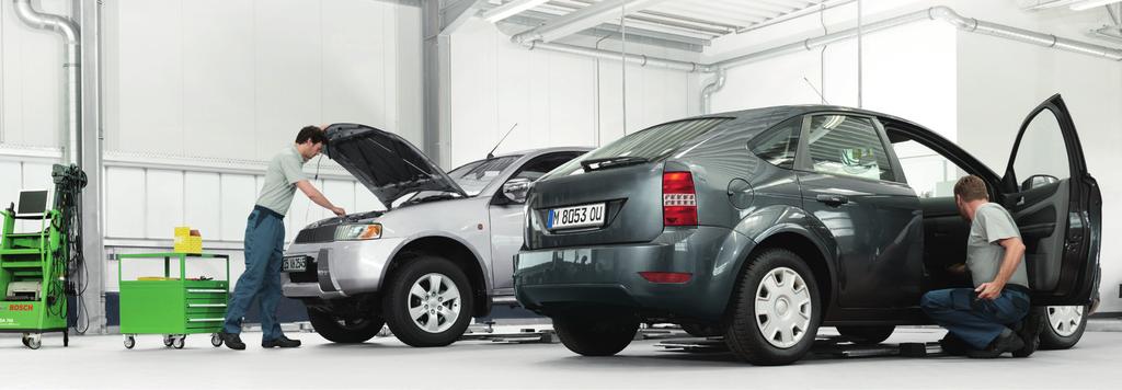 Bosch Koulutusohjelma 2017 7 Asiantuntijatutkinnot Bosch Järjestelmäasiantuntija Erikoisyhdistelmä joka saa sinut erottumaan joukosta ailmaanlaajuisesti tunnettu Bosch Järjestelmäasiantuntija (Bosch