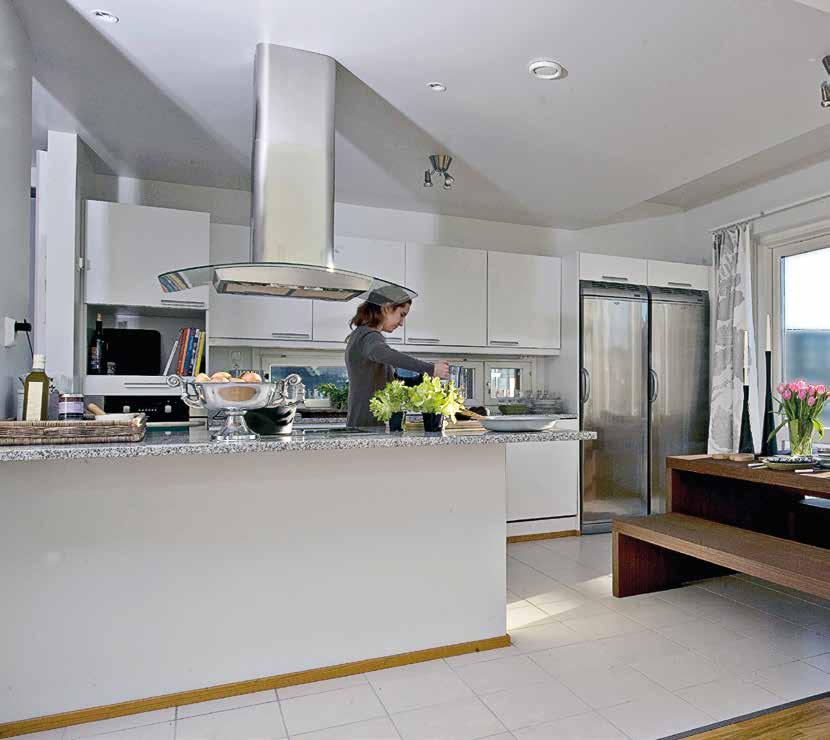 Valokuvat valmistuneista kohteista, kuvaaja Matti-ekka ulkkinen. Tuotteet ja tilaratkaisut ovat toisesta yhtiöstä ja saattavat poiketa Matruusin materiaaleista ja varusteista.