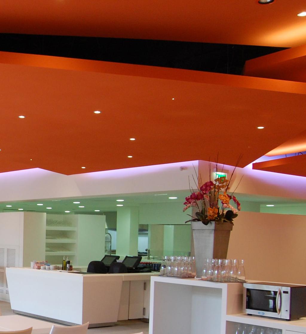 VÄRIÄ ELÄMÄÄN 67 ELÄMÄÄN Projekti: Roland Garros Players Restaurant, Pariisi FR