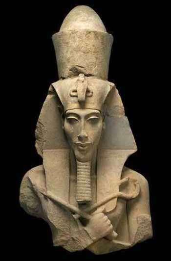 Egyptin yksijumalaisuuden kokeilu Egyptiä hallitsi vuosina 1353 1336 eaa. Akhenaten (Ekhnaton).