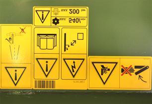 docx @ 4164 @ @ 1 Koneen kuvaus 2 2 4 3 4 1 2 5 3 4 6 Kuva 5 2 EC-326-2 16 /BA/Sicherheit/4.