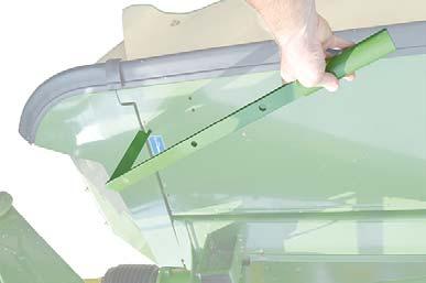 3 /BA/Wartung/Mähwerke/Nach Beendigung Schutz in Schutzstellung bringen Bild EC B 1000 @ 376\mod_1442913306217_71.docx @ 2730126 @ @ 1 Pos: 137.