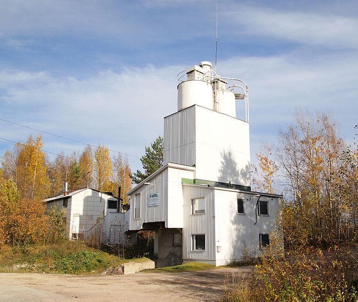 Betonitehtaan laadunvalvonta Materiaalitoimittajan laadunvalvonta Sideaineet Runkoaineet Lisäaineet Valmisbetonitehtaan laadunvalvonta Materiaalin vastaanottotarkastukset ja kokeet